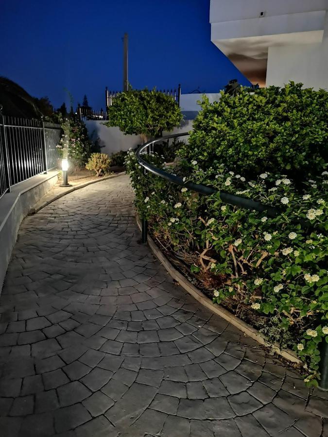 Apartamento Las Brisas 丰希罗拉 外观 照片